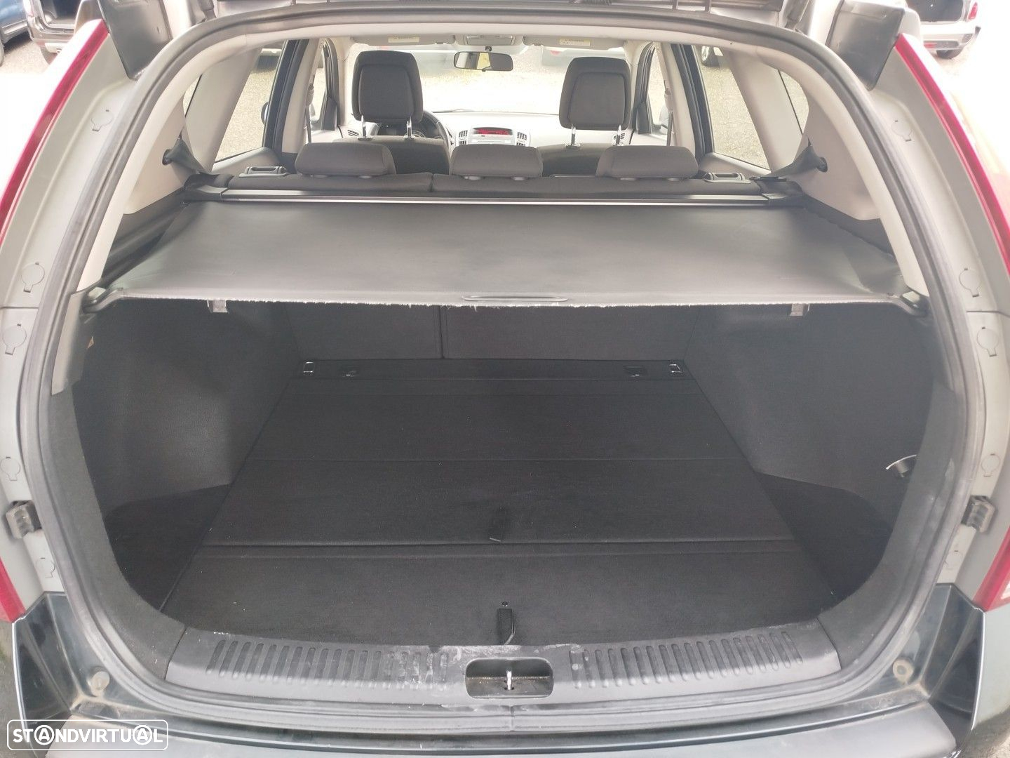 Kia Ceed SW 1.6 CRDi LX ISG - 12