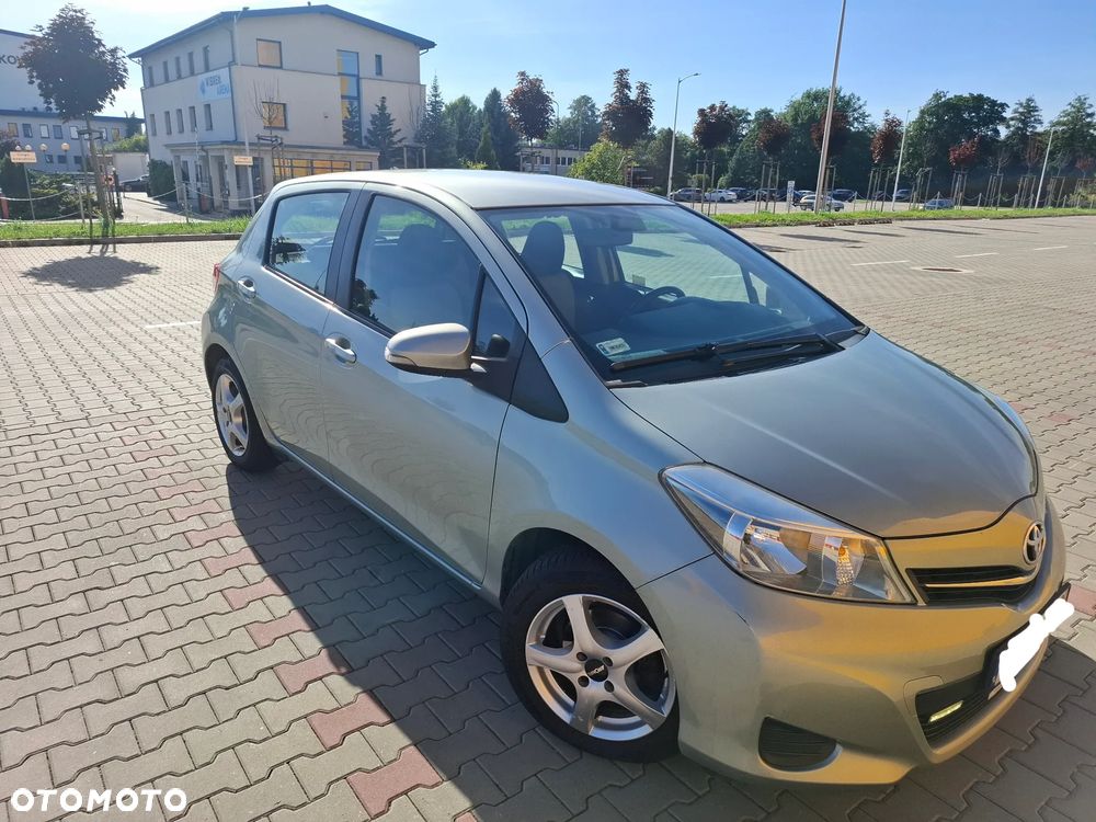 Toyota Yaris 1.33 Prestige - 8