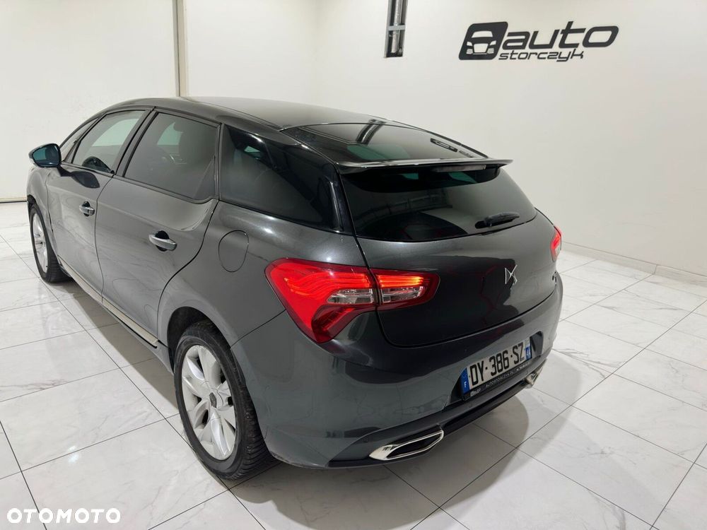 DS Automobiles DS 5 - 10