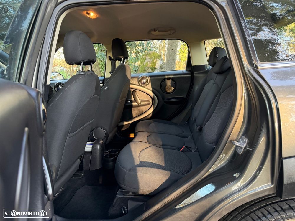 MINI Countryman One D - 17