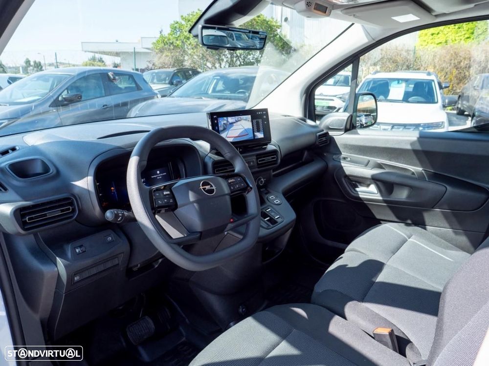 Opel Combo 54kWh Tam M 136cv - 20