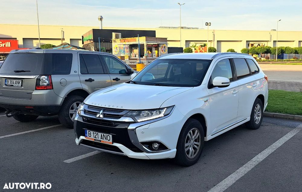 Mitsubishi Outlander 2.0 4WD - 2