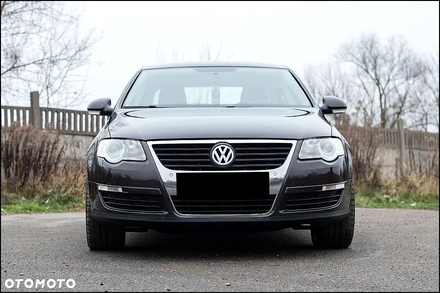 Volkswagen Passat - 11
