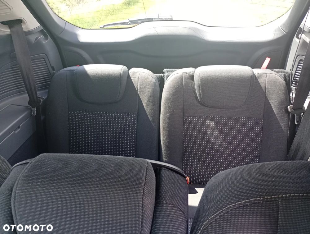 Ford Grand C-MAX 1.6 TDCi Ambiente - 12