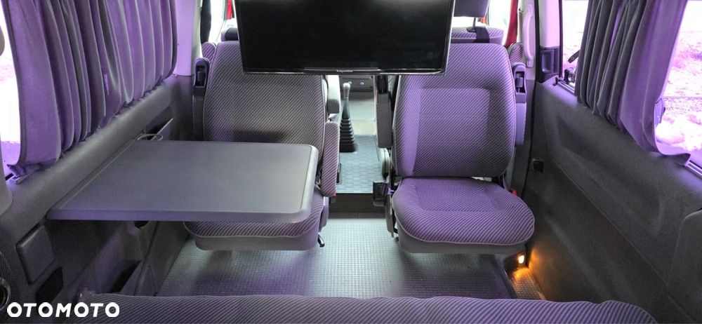 Volkswagen Transporter - 7