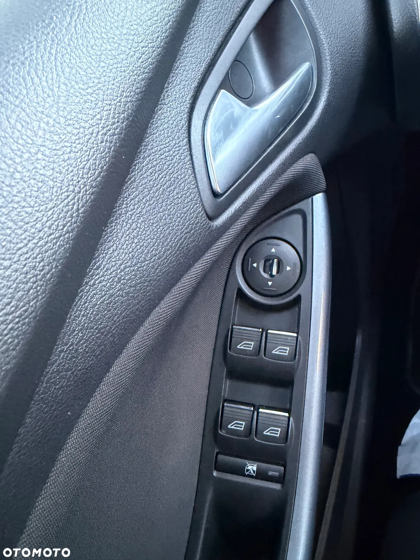 Ford Focus 1.6 EcoBoost Titanium - 16