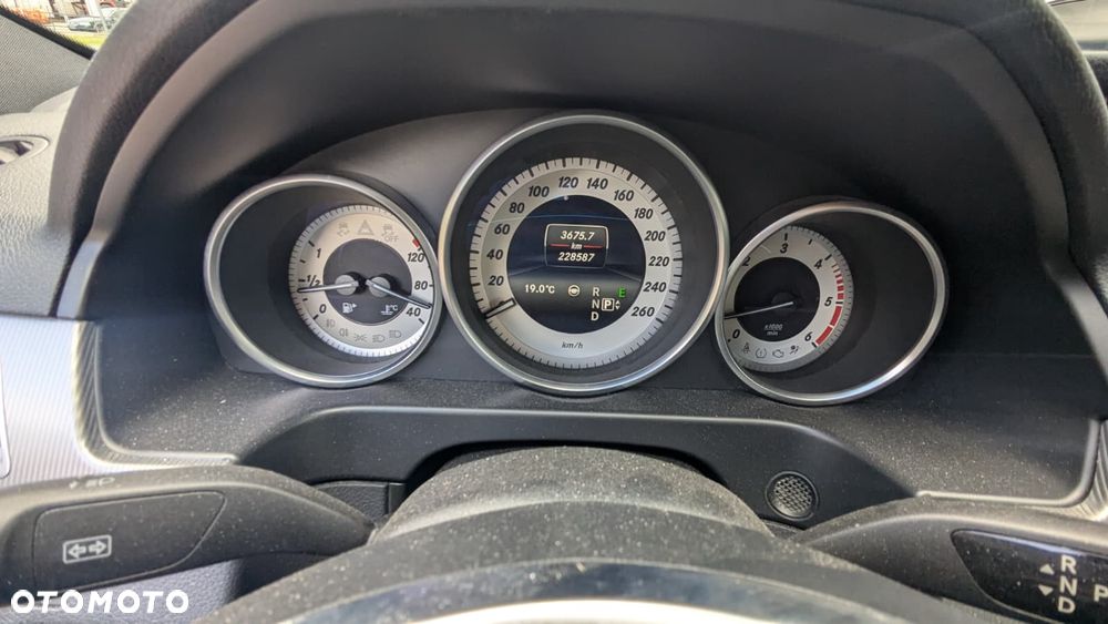 Mercedes-Benz Klasa E 350 BlueTEC 4Matic 7G-TRONIC Avantgarde - 9
