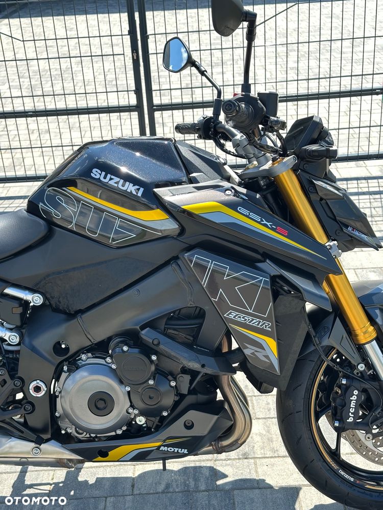 Suzuki GSX 1000 - 10