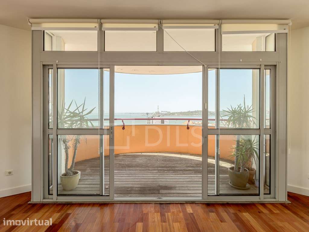Apartamento T4 Penthouse, com terraço e vista rio em São Bento - Grande imagem: 3/30