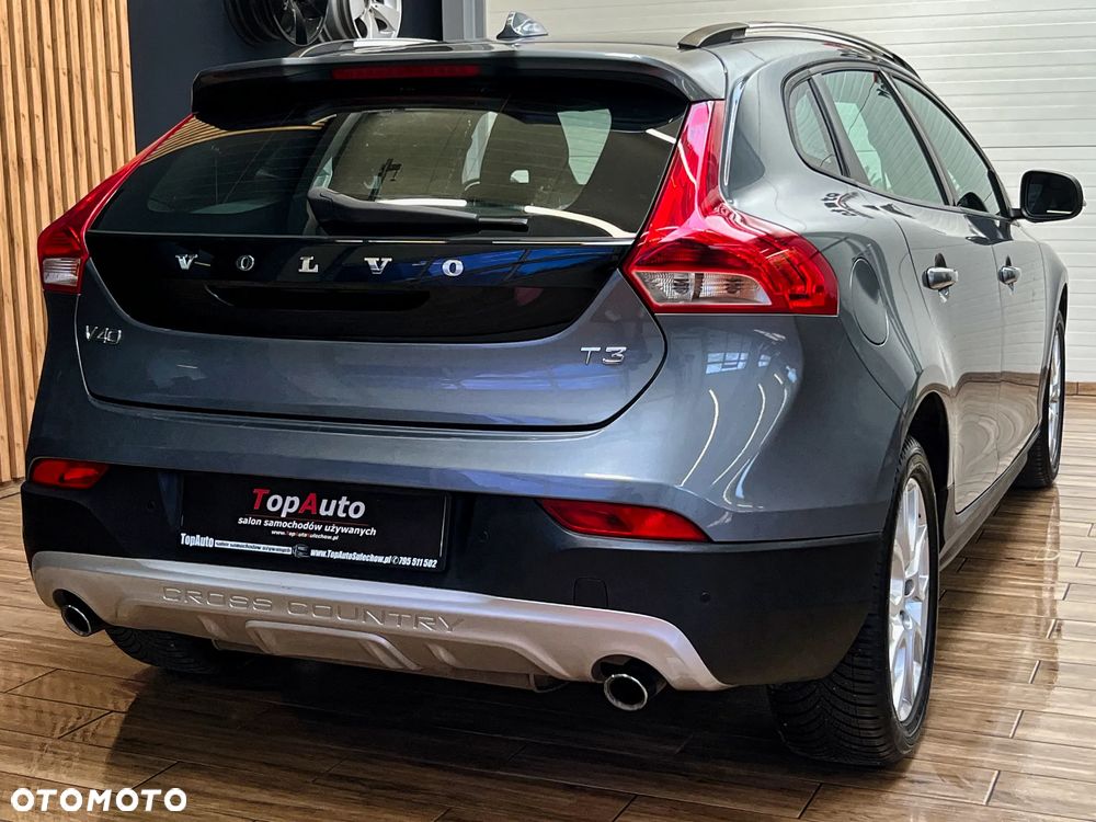 Volvo V40 Cross Country T3 Momentum - 9