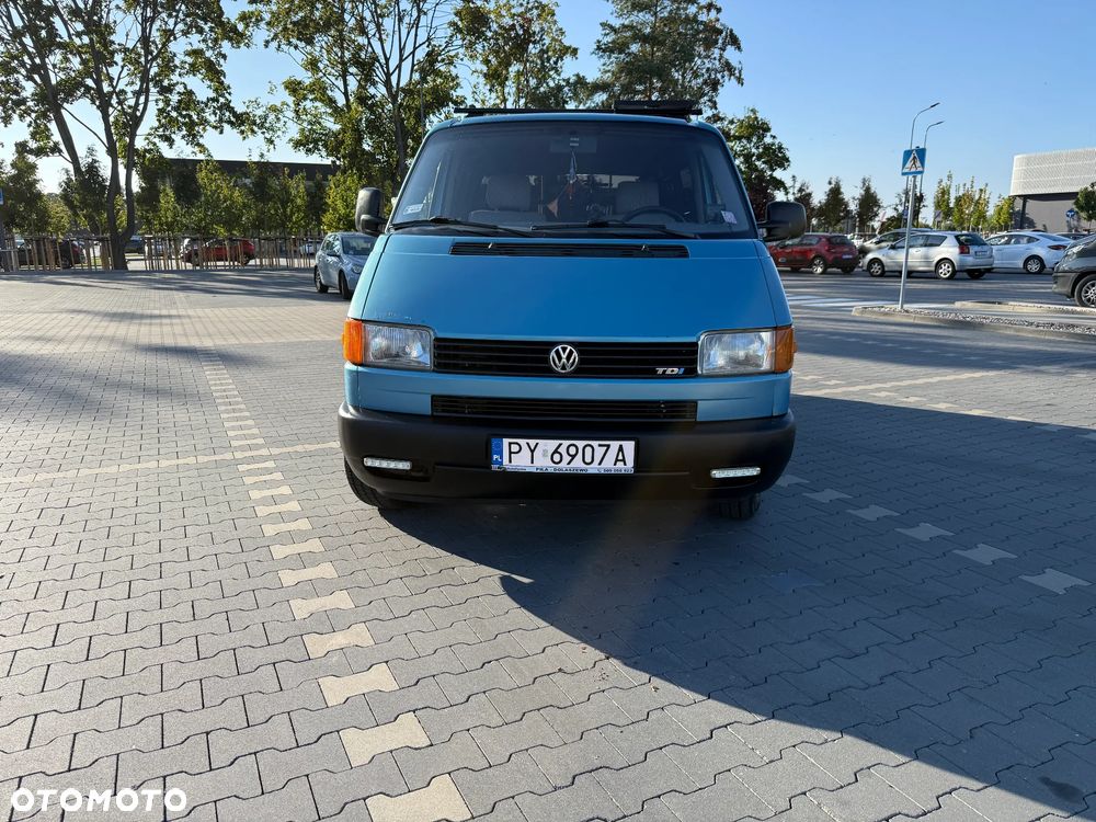 Volkswagen Multivan - 2