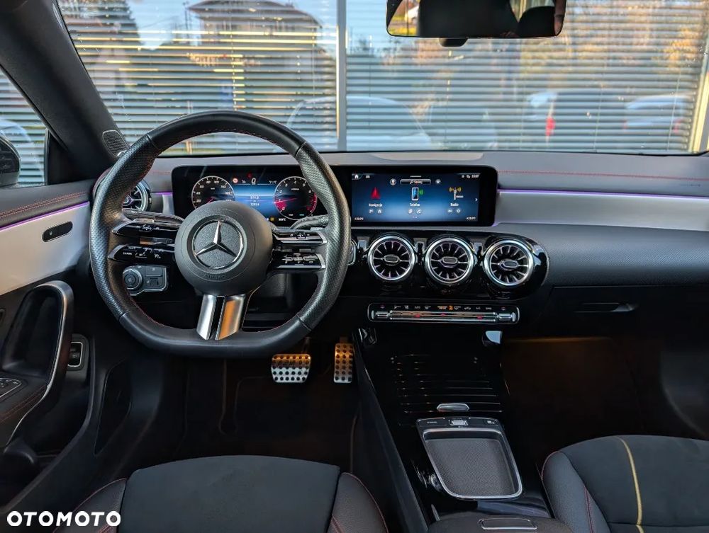 Mercedes-Benz CLA 200 AMG Line 7G-DCT - 10