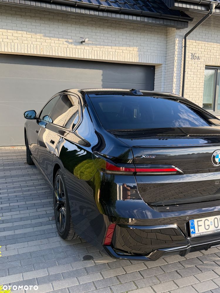 BMW Seria 7 - 36