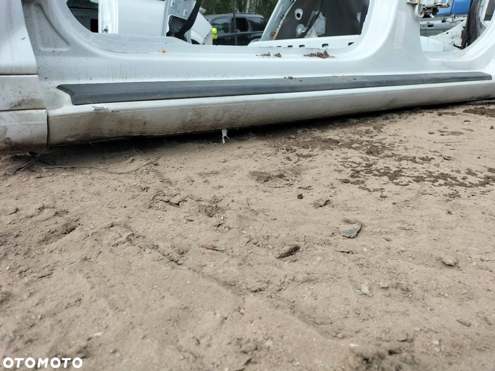 PRÓG LEWY + SŁUPEK ŚRODKOWY AUDI A3 8P LIFT LS9R - 4