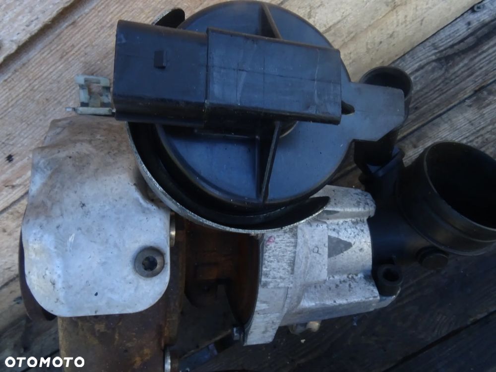 TURBOSPRĘŻARKA Z KOLEKTOREM WYDECHOWYM VW AUDI SKODA 04L253016F 04L971501C - 15