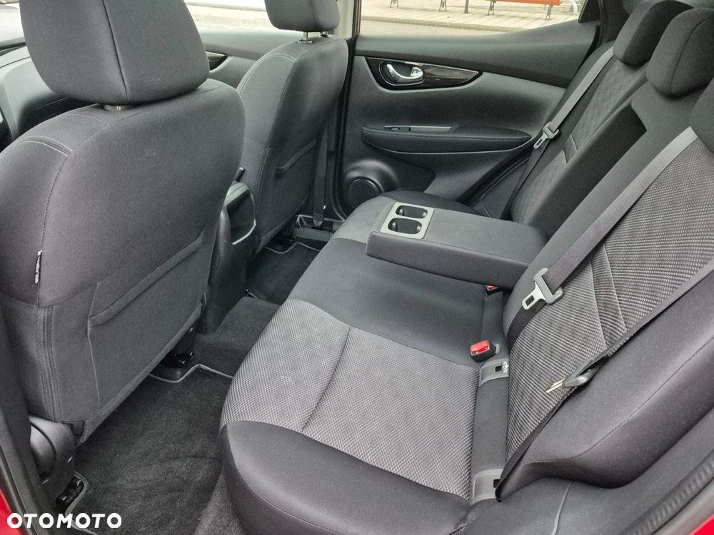 Nissan Qashqai 1.2 DIG-T Visia EU6 - 17