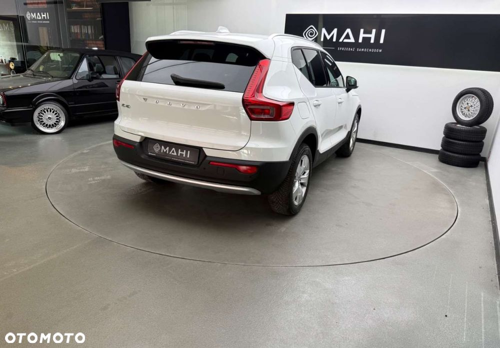 Volvo XC 40 T3 Momentum - 11