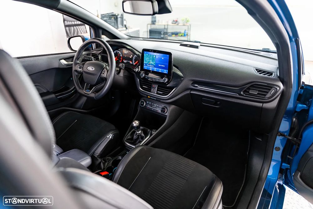 Ford Fiesta 1.5 EcoBoost S&S ST X - 23