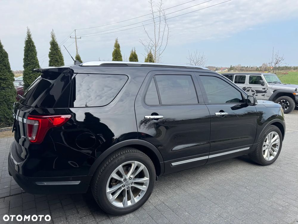 Ford Explorer - 5