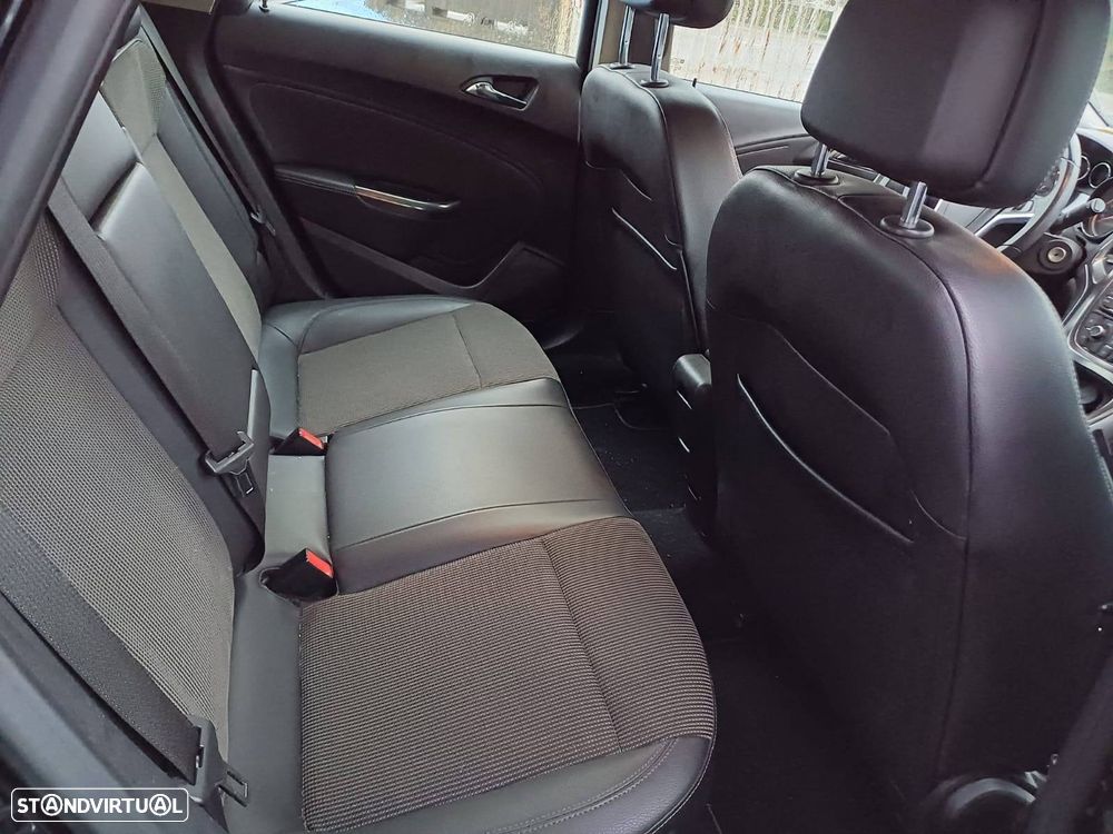 Opel Astra 1.7 CDTi Cosmo - 10