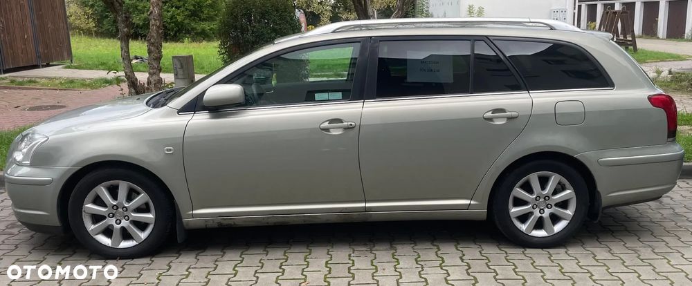 Toyota Avensis 2.0 VVT-i Sol - 3