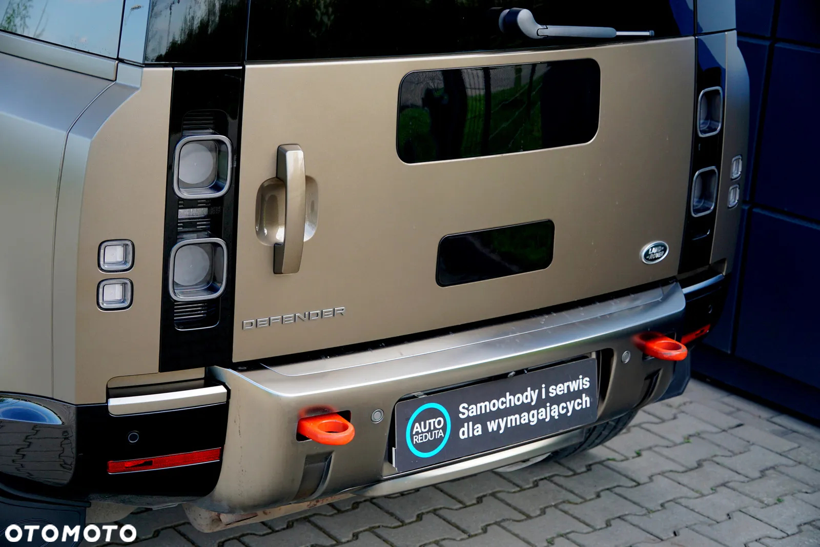 Land Rover Defender 110 P400 X - 13