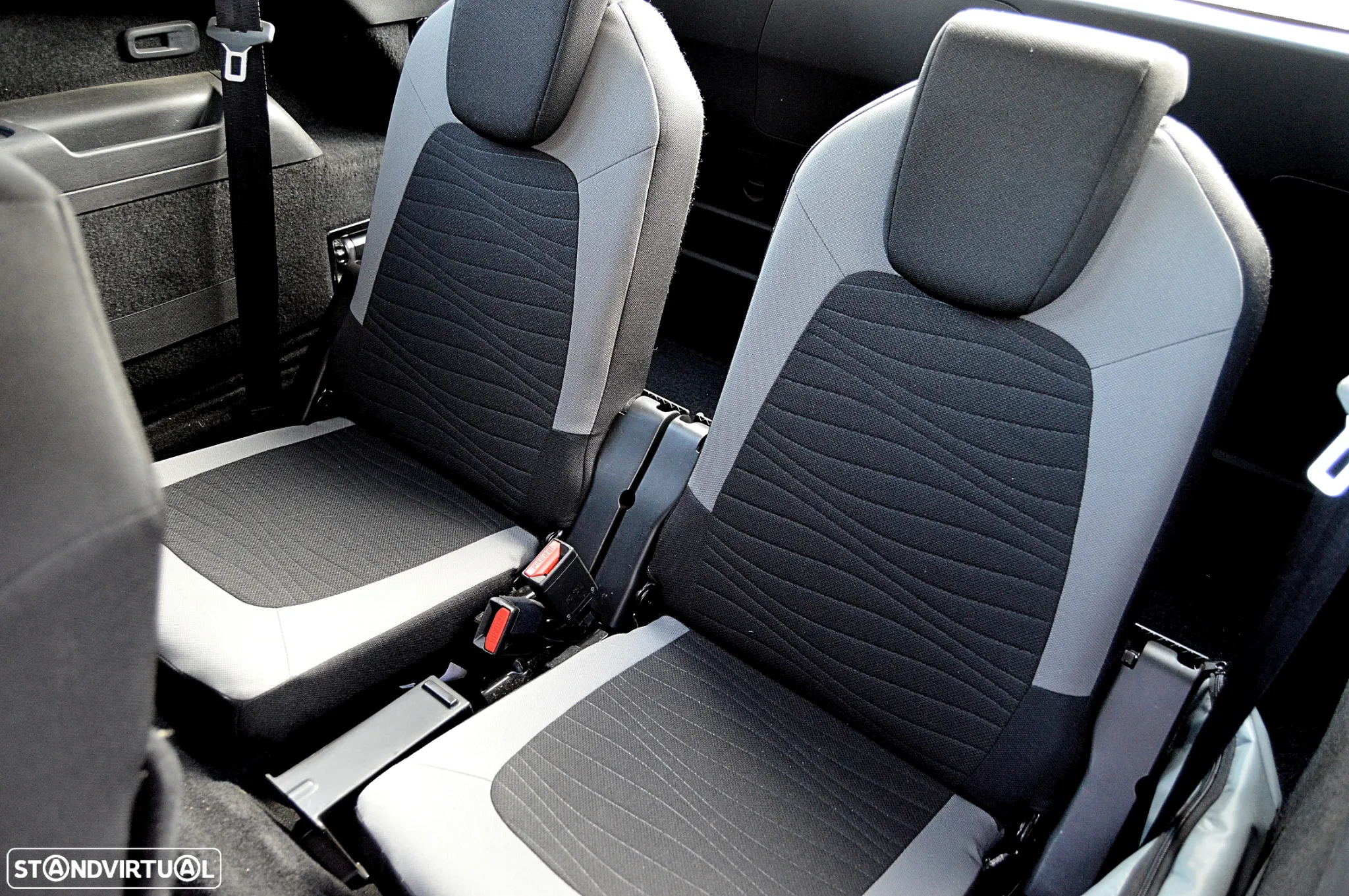 Citroën C4 Picasso 1.6 e-HDi Collection - 23