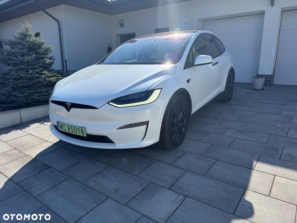 Tesla Model X - 1