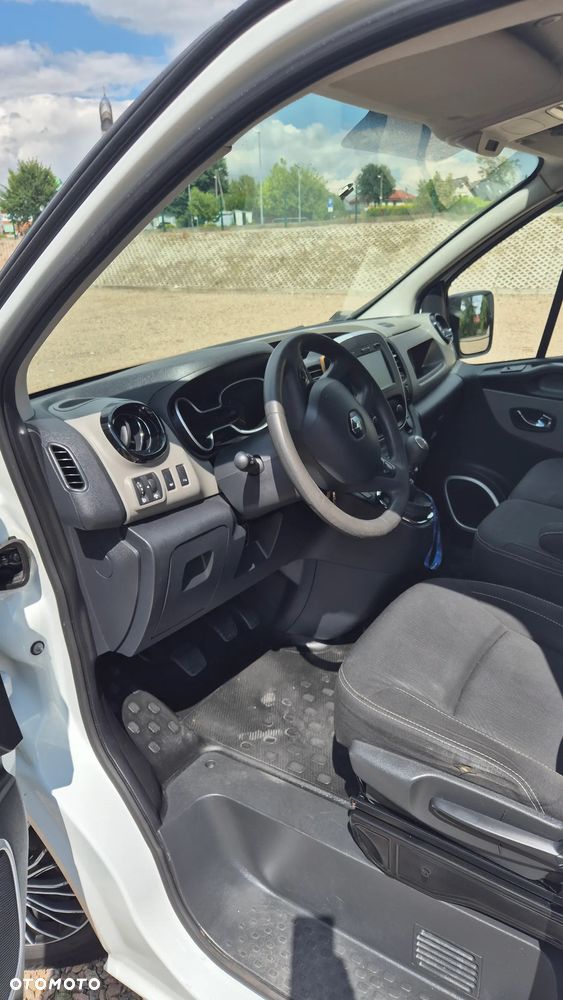 Renault TRAFIC - 12
