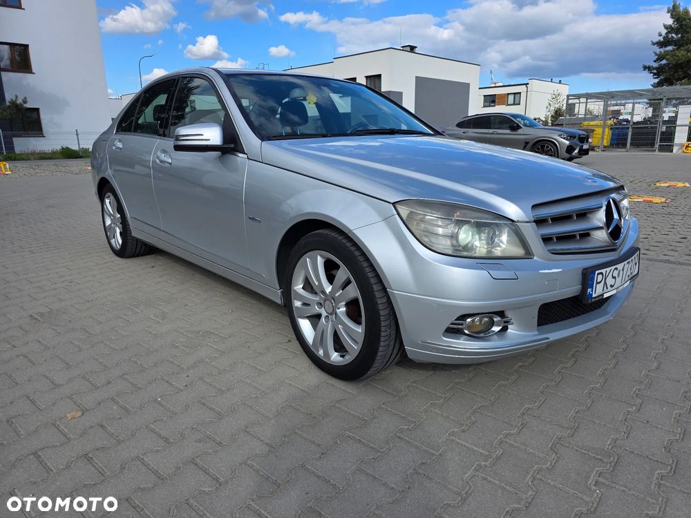 Mercedes-Benz Klasa C 180 K BlueEff Avantgarde - 1