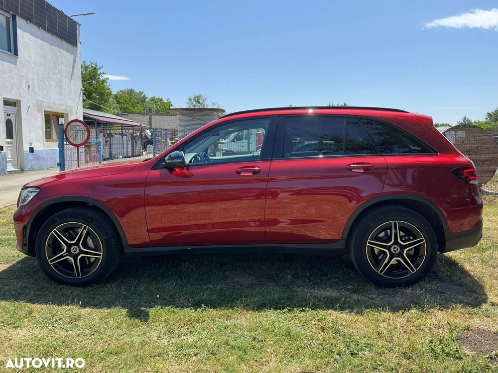 Mercedes-Benz GLC 300 de 4Matic 9G-TRONIC AMG Line - 2