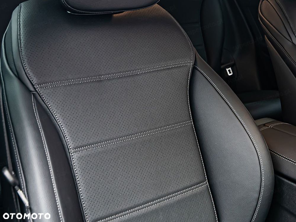 Mercedes-Benz GLC - 10