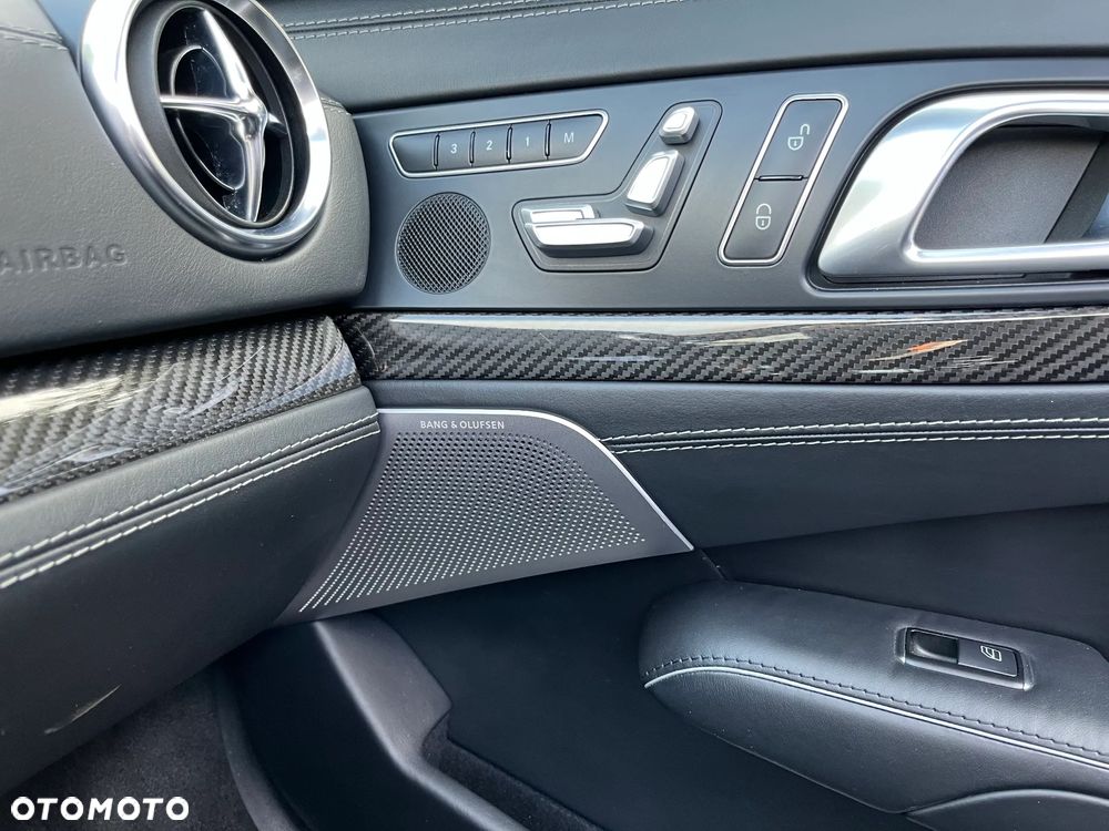 Mercedes-Benz SL - 15