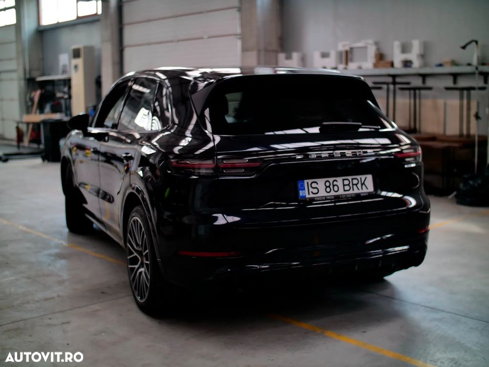PORSCHE Cayenne 2018 — imagine 3