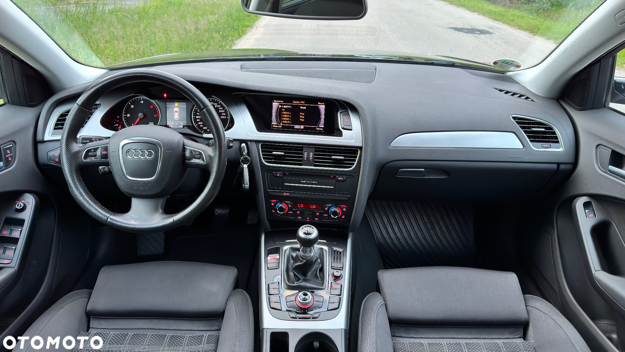 Audi A4 Avant 2.0 TDI DPF Ambiente - 9