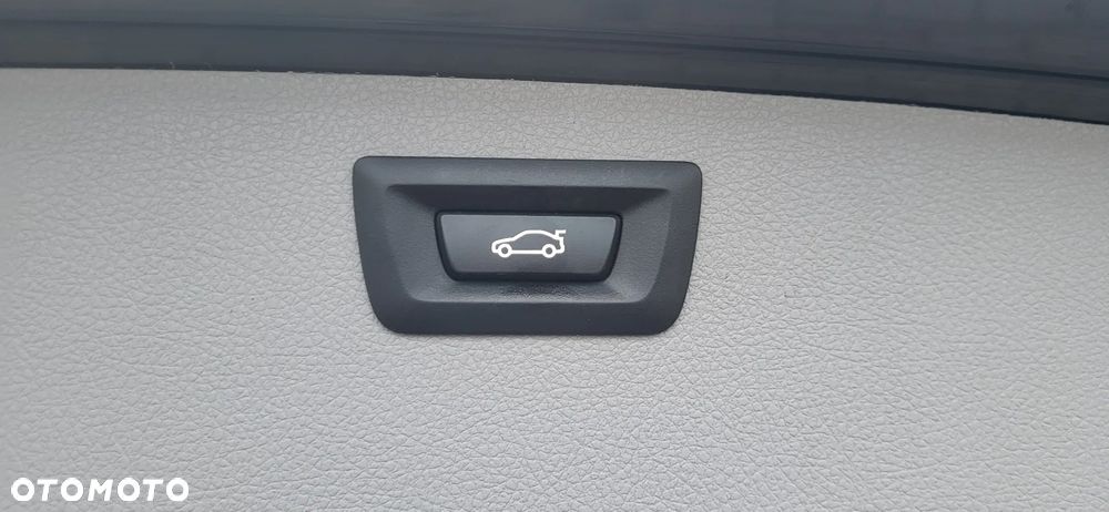 BMW Seria 3 318d DPF Edition Exclusive - 14