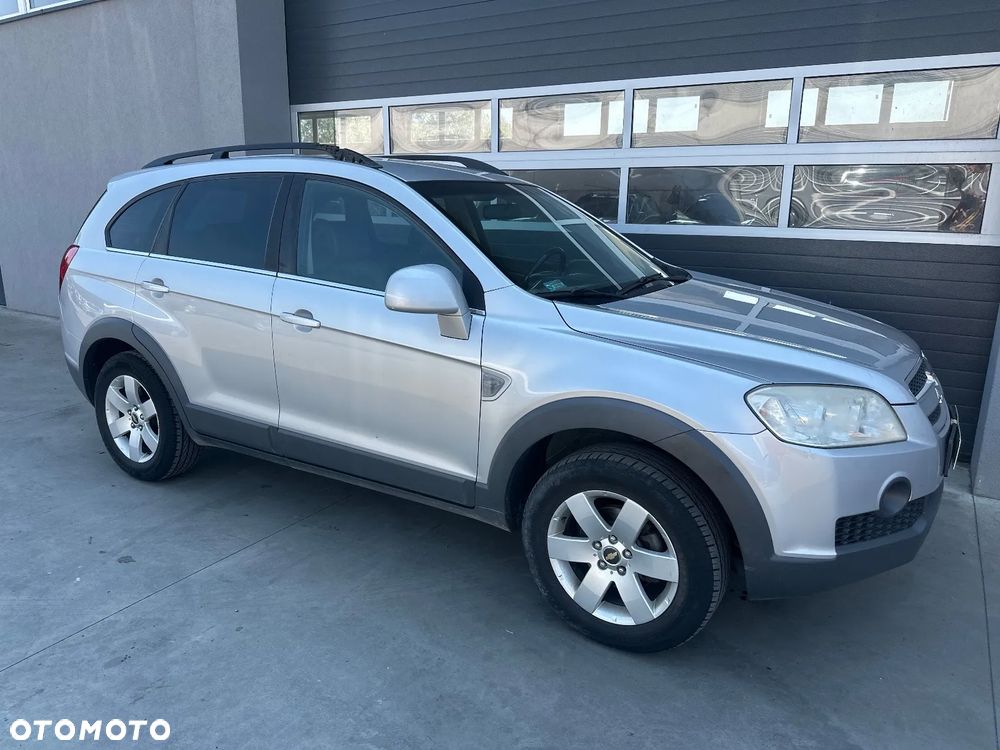 Chevrolet Captiva 2.4 LS - 8