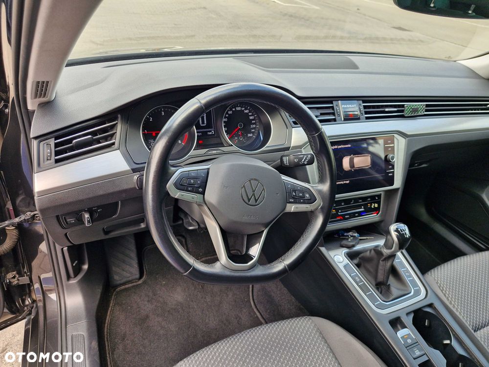 Volkswagen Passat - 6