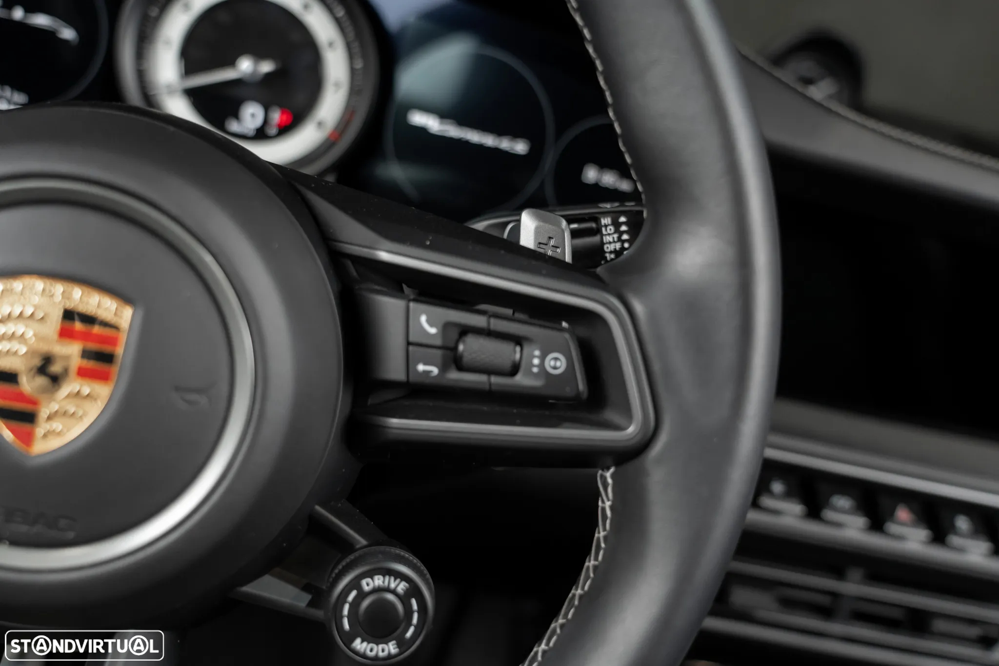 Porsche 911 (992) Carrera 4S PDK - 17