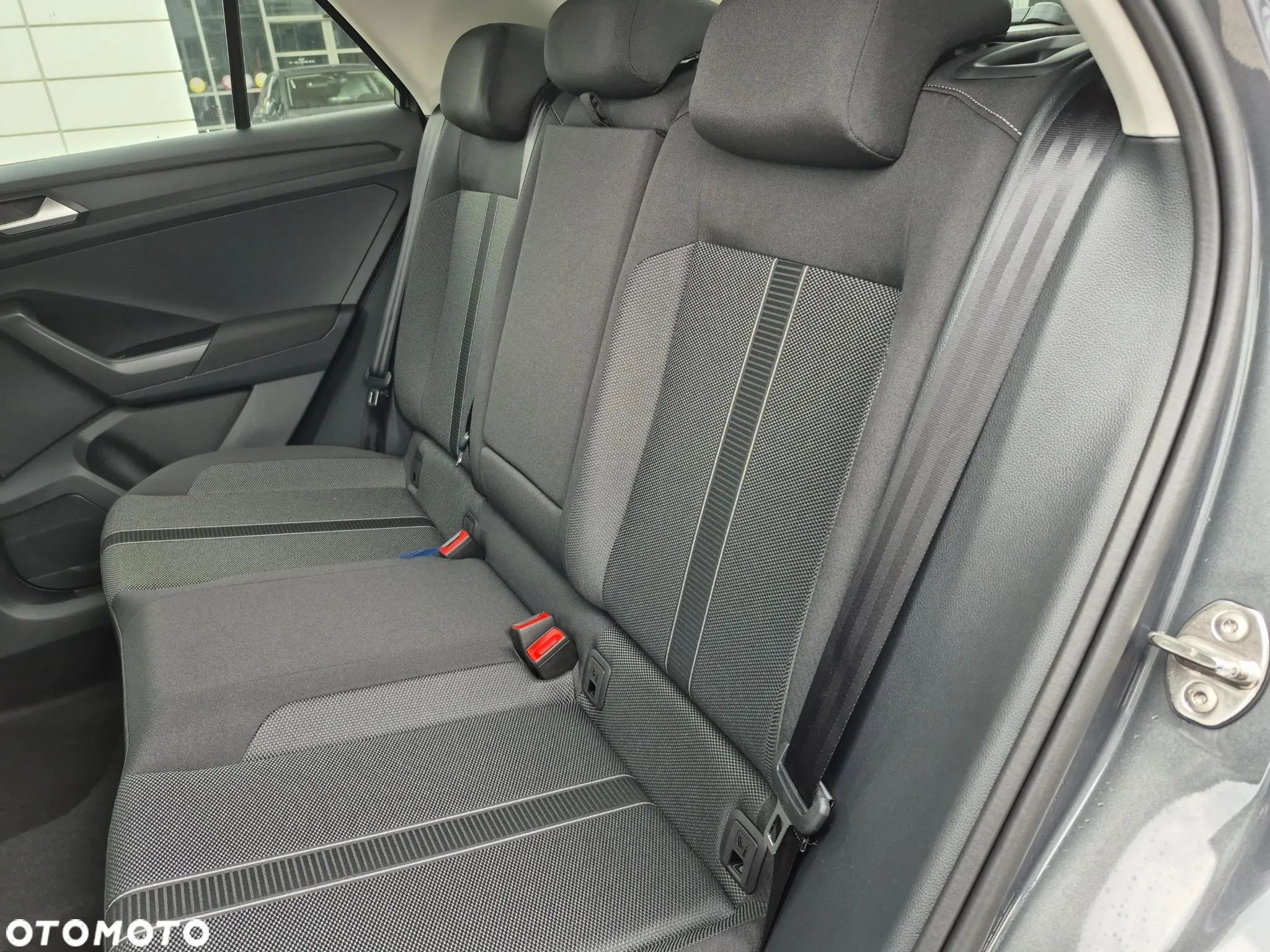 Volkswagen T-Roc 1.5 TSI Life Plus DSG - 19