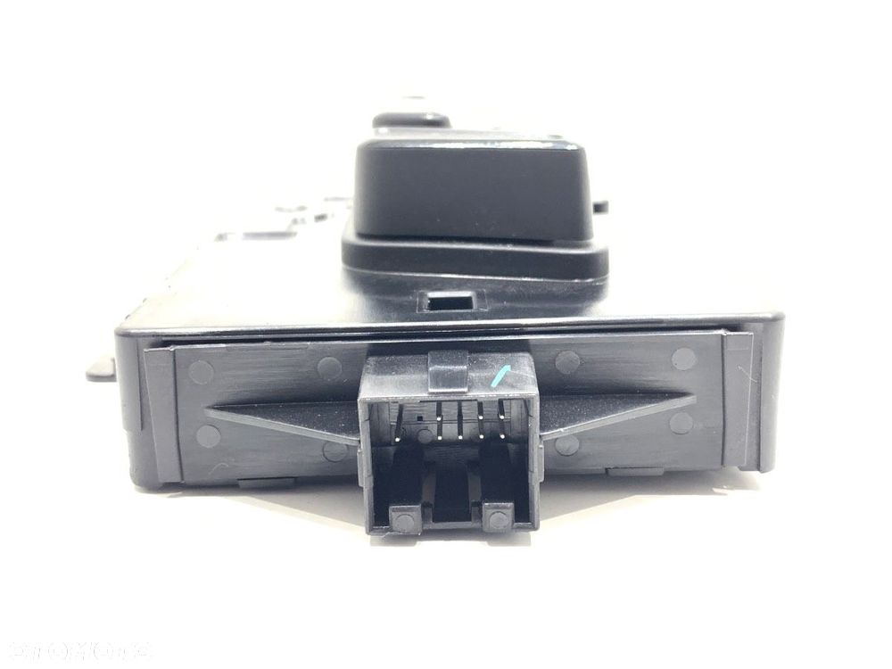 PRZEŁĄCZNIK FOTELA LEWY - 147.00 PLN - SKODA SUPERB IV 2023 - 2.0 TSI 195 kW [265 KM] benzyna 2023 - 3