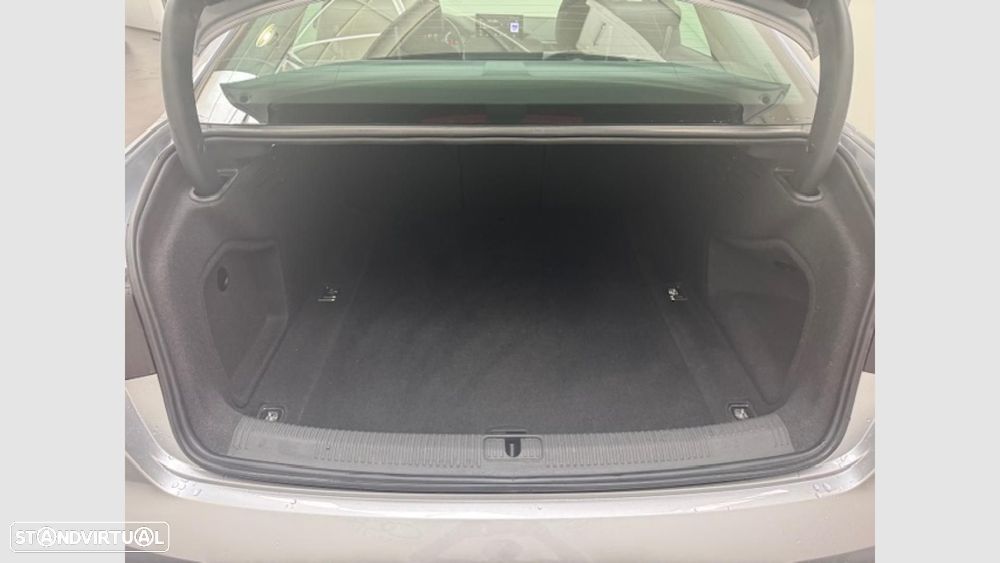 Audi A4 35 TDI Advanced S tronic - 20