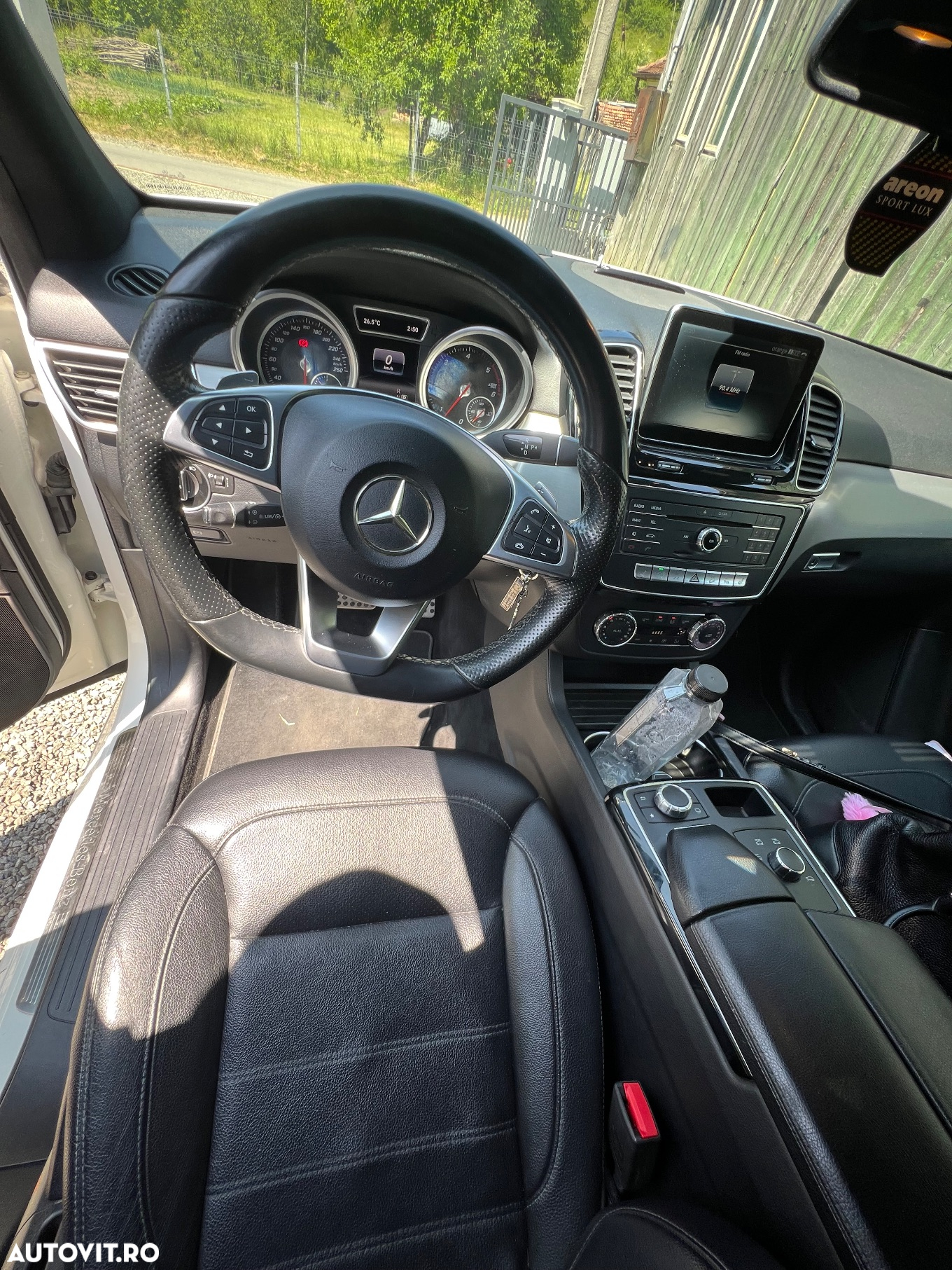 Mercedes-Benz GLE 250 d 4Matic 9G-TRONIC AMG Line - 7
