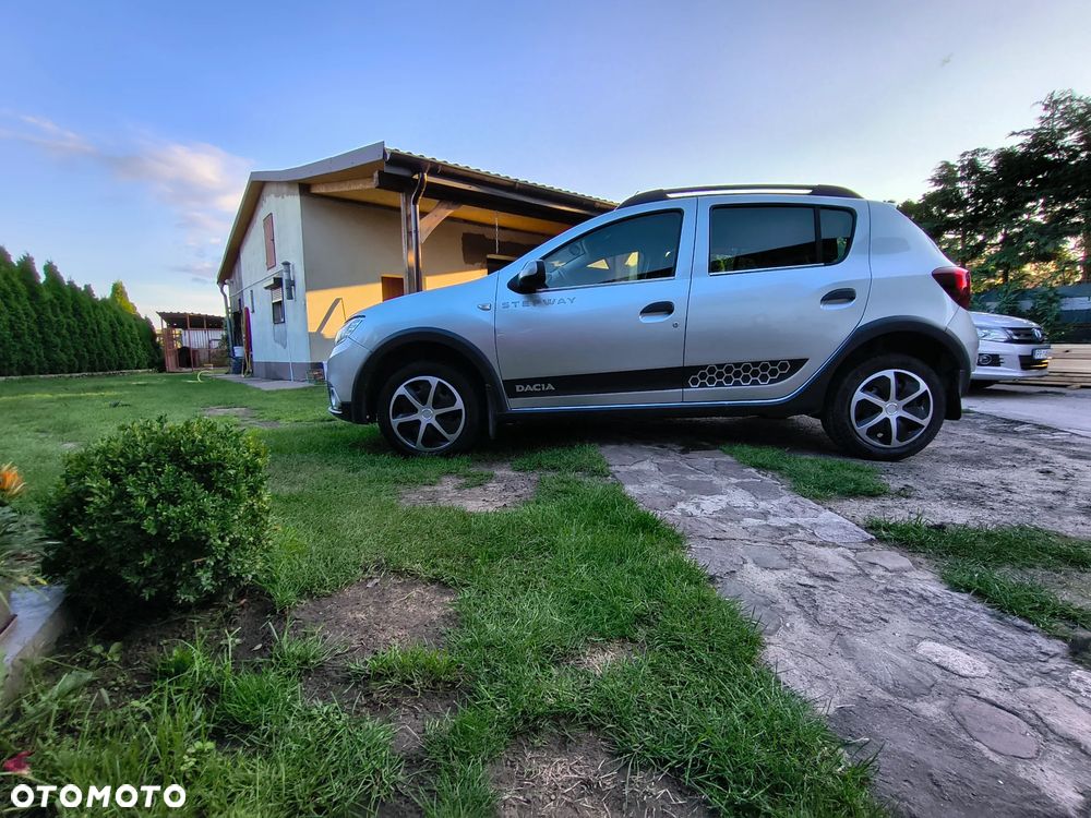 Dacia Sandero 1.0 SCe Laureate - 22