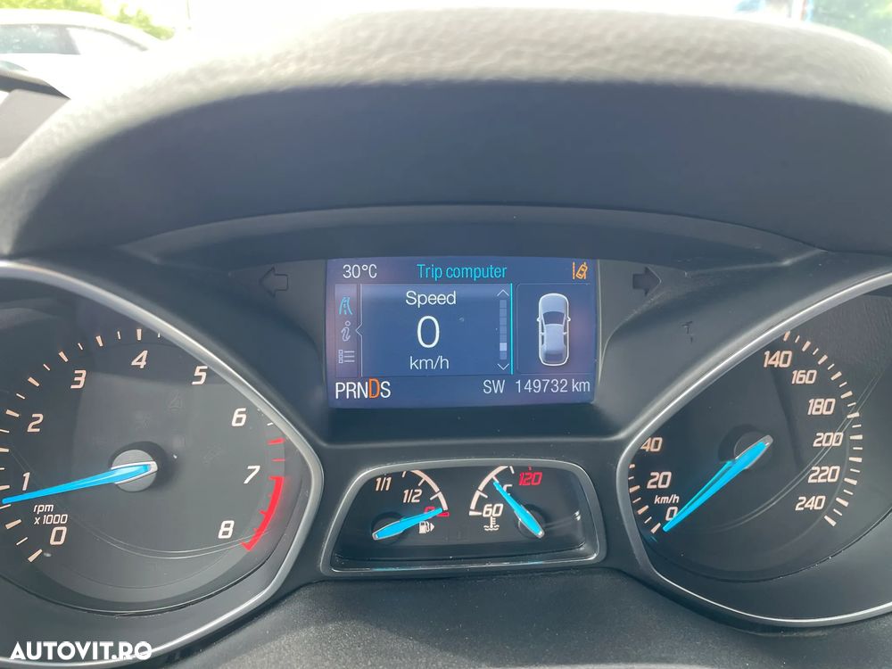 Ford Kuga - 26