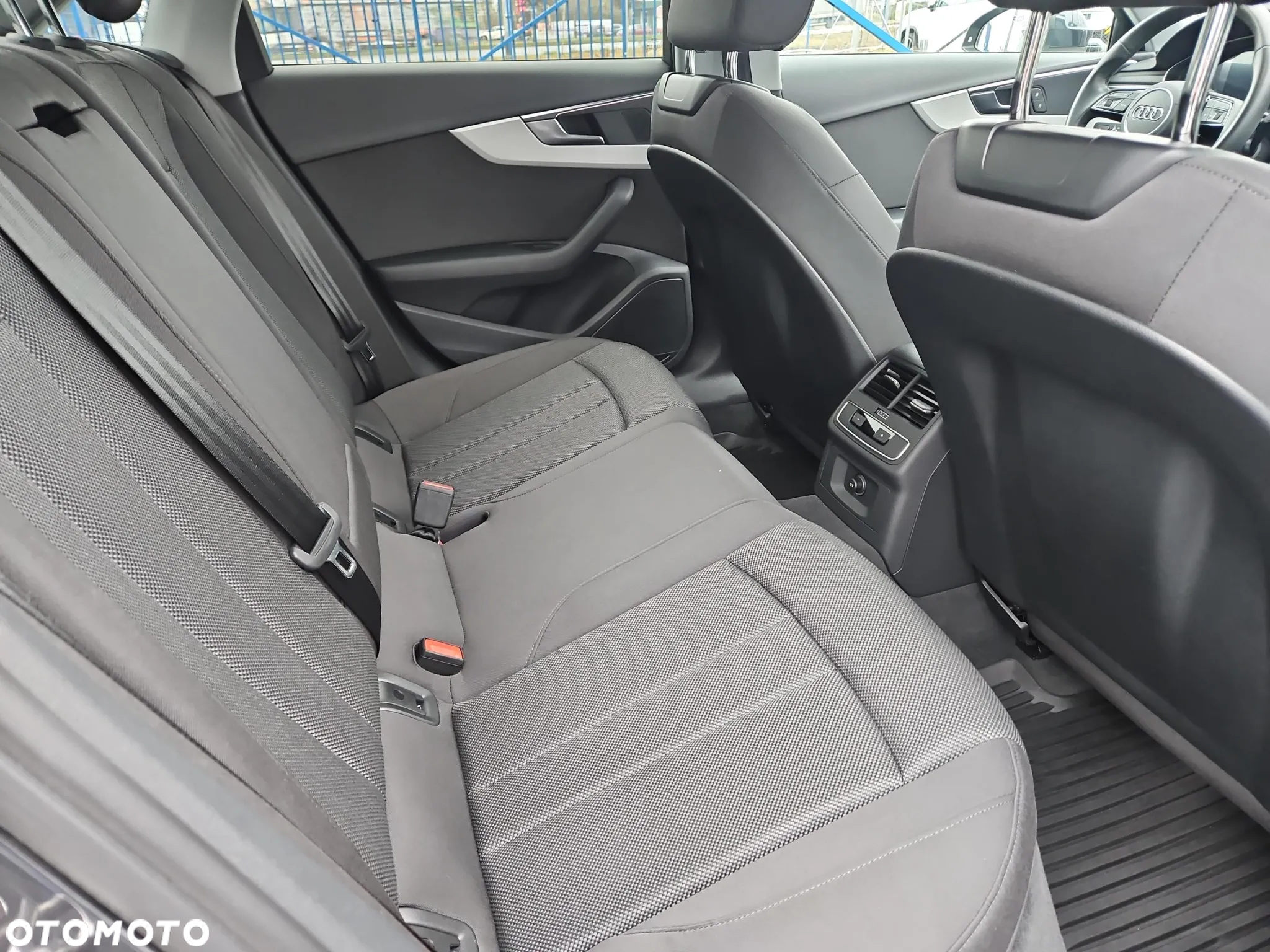 Audi A4 - 13