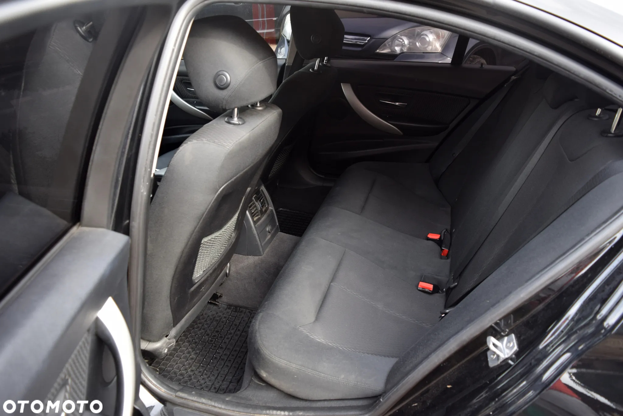 BMW Seria 3 320d Efficient Dynamics EU6 - 8