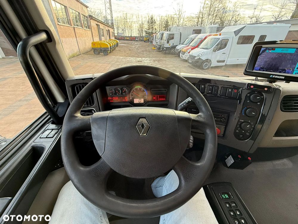 Renault Premium - 7