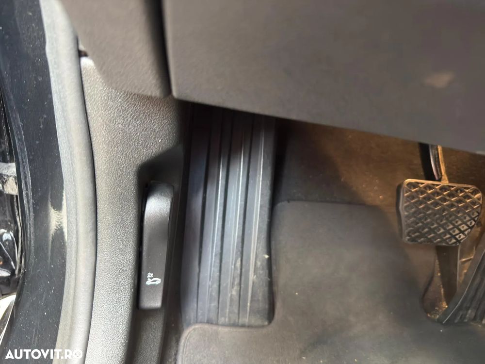 BMW Seria 5 530i xDrive Touring Aut. Luxury Line - 20