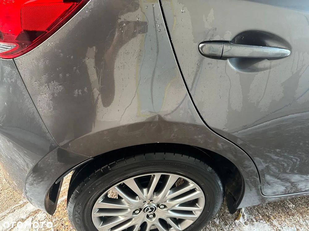 Mazda 2 - 4